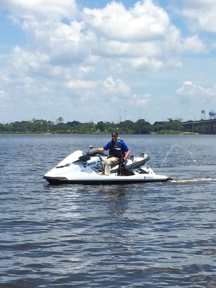 MississippiMarineRescueDog